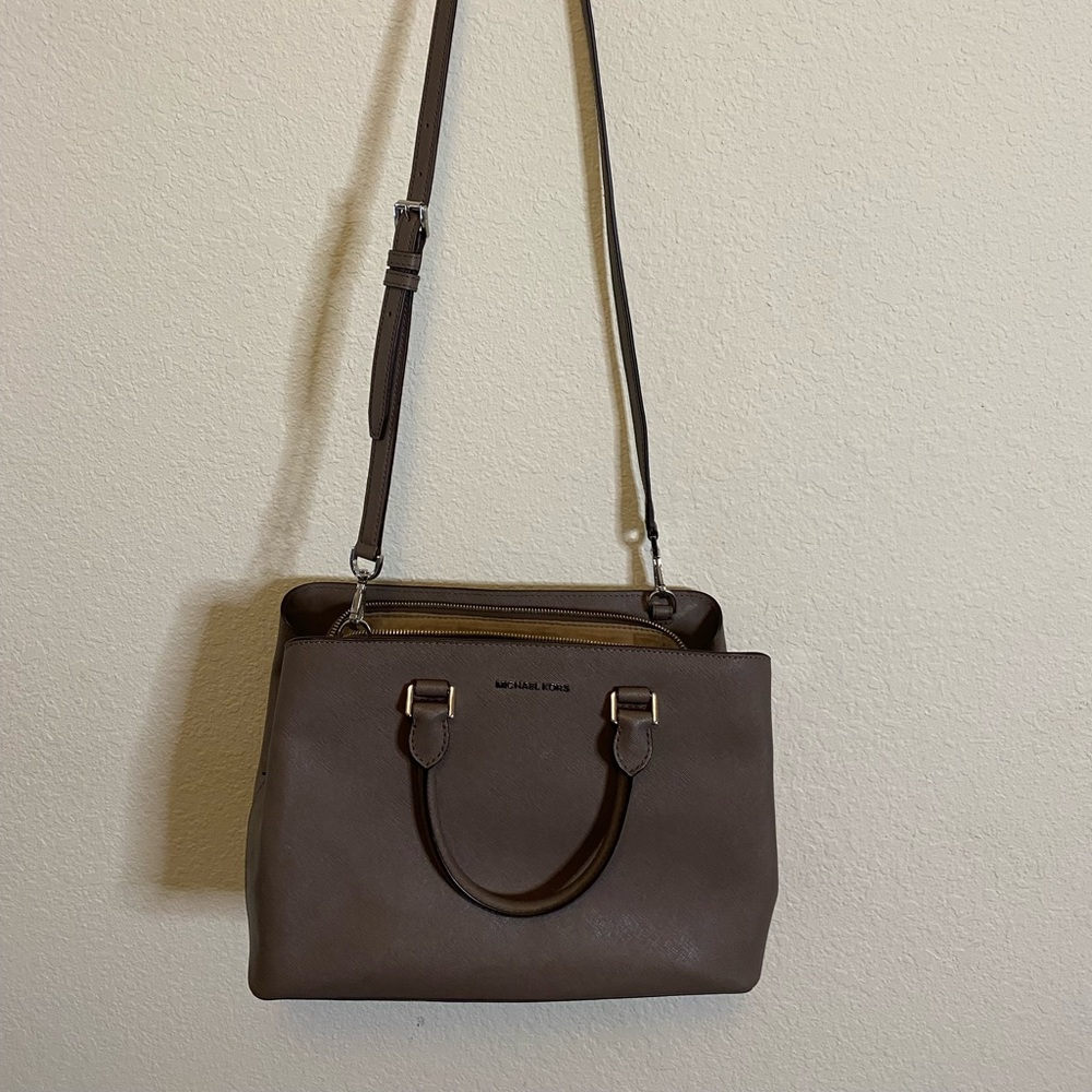 Micheal Kors satchel / side bag - Picture 2 of 6